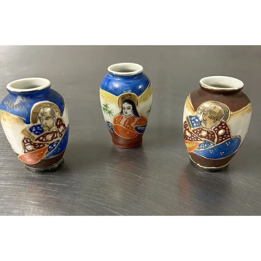 Mini Vase Bundle MADE IN OCCUPIED JAPAN Hand Painted Porcelain ￼Moriage
